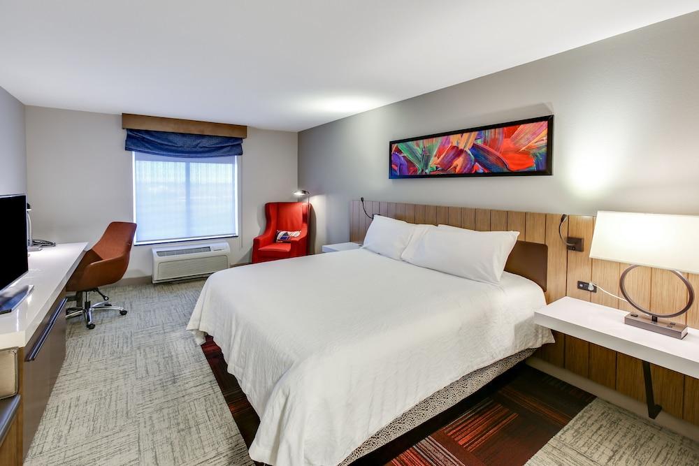 Hilton Garden Inn Ames Bagian luar foto