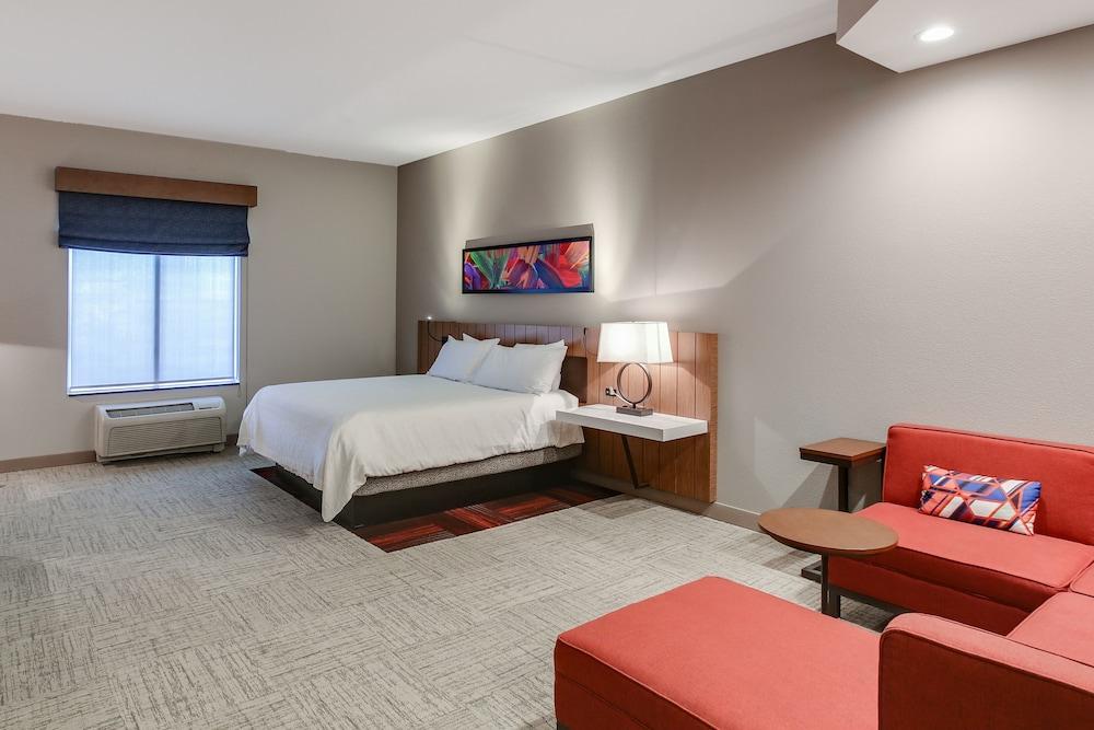 Hilton Garden Inn Ames Bagian luar foto