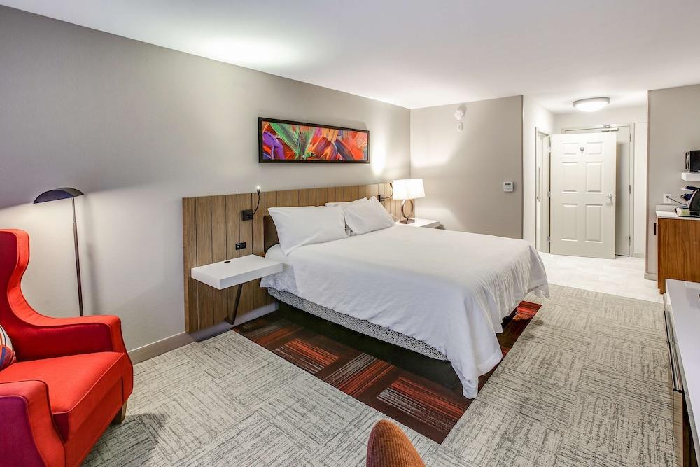 Hilton Garden Inn Ames Bagian luar foto