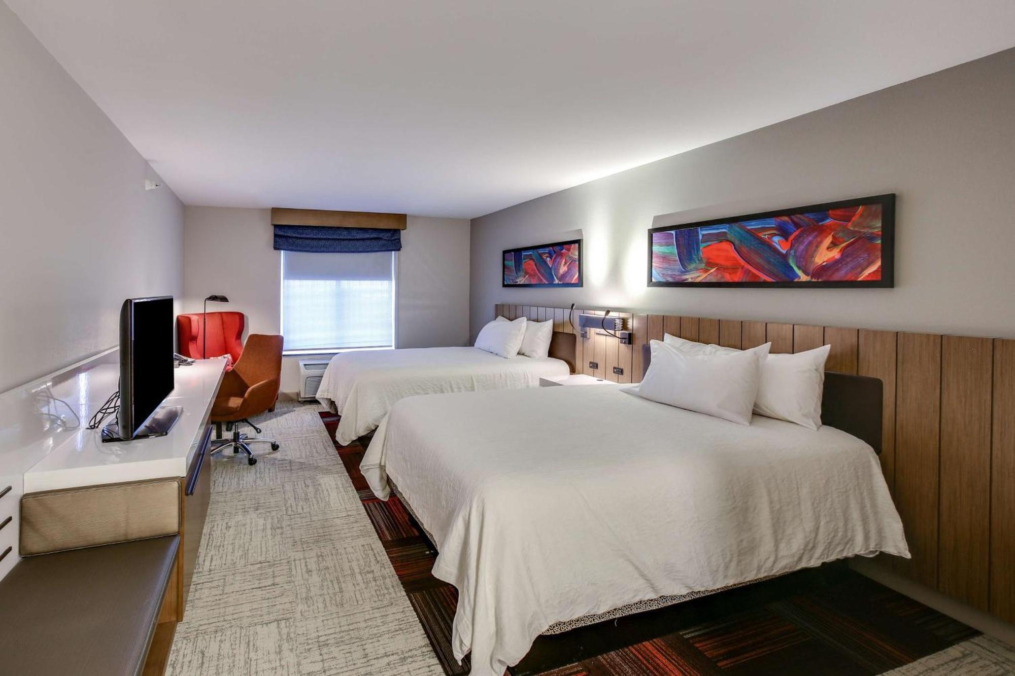 Hilton Garden Inn Ames Bagian luar foto