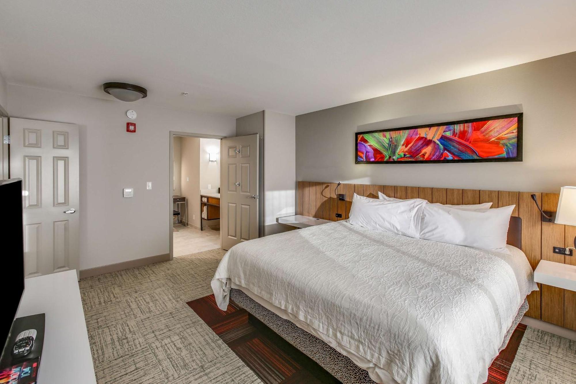 Hilton Garden Inn Ames Bagian luar foto