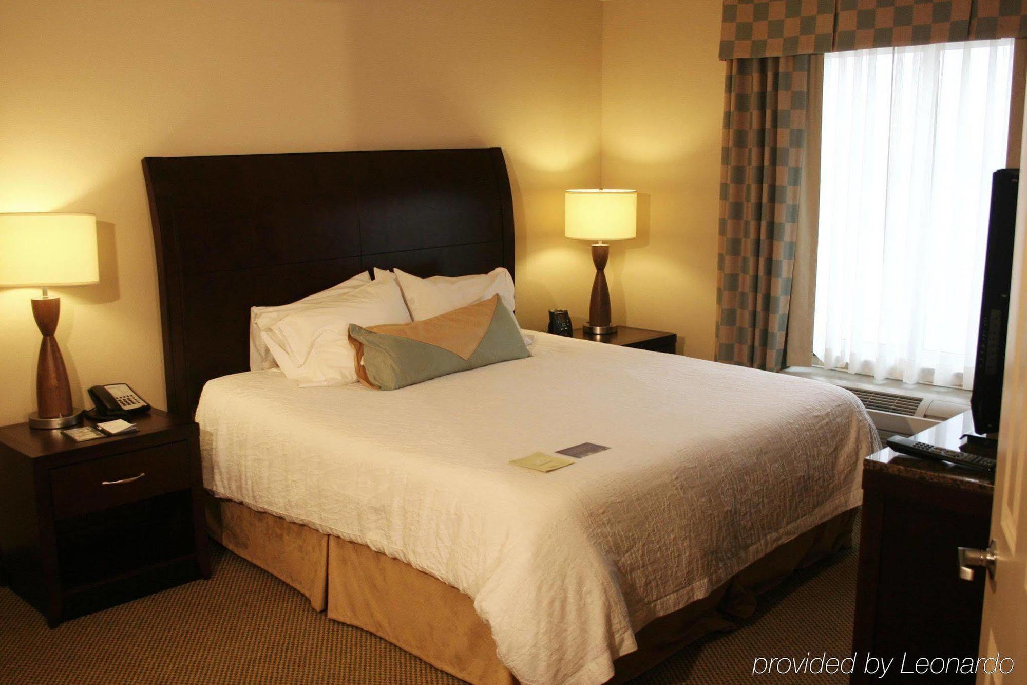 Hilton Garden Inn Ames Ruang foto