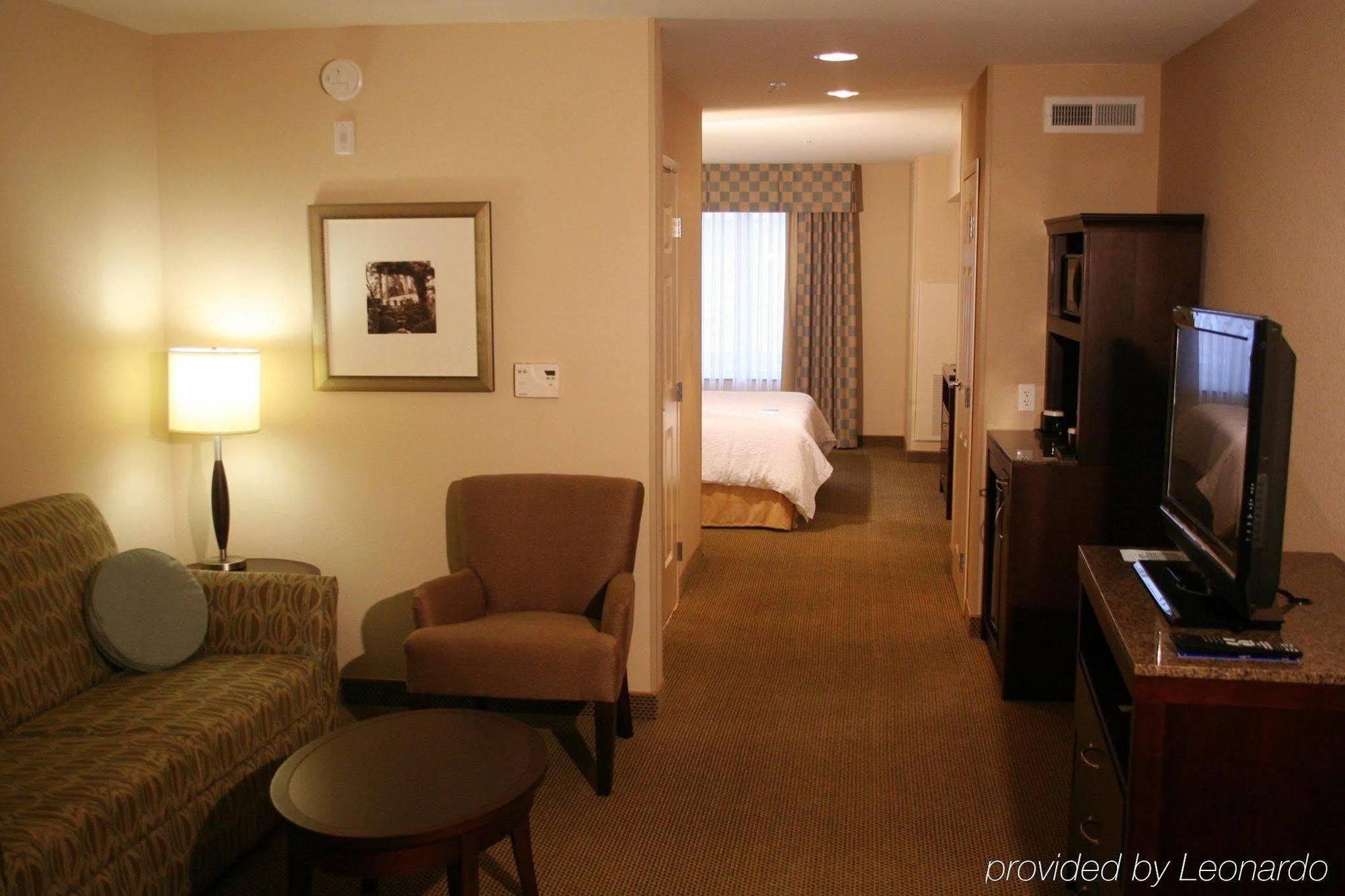 Hilton Garden Inn Ames Ruang foto